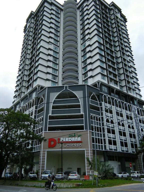 Kb Dperdana Suites Kota Bharu Esterno foto